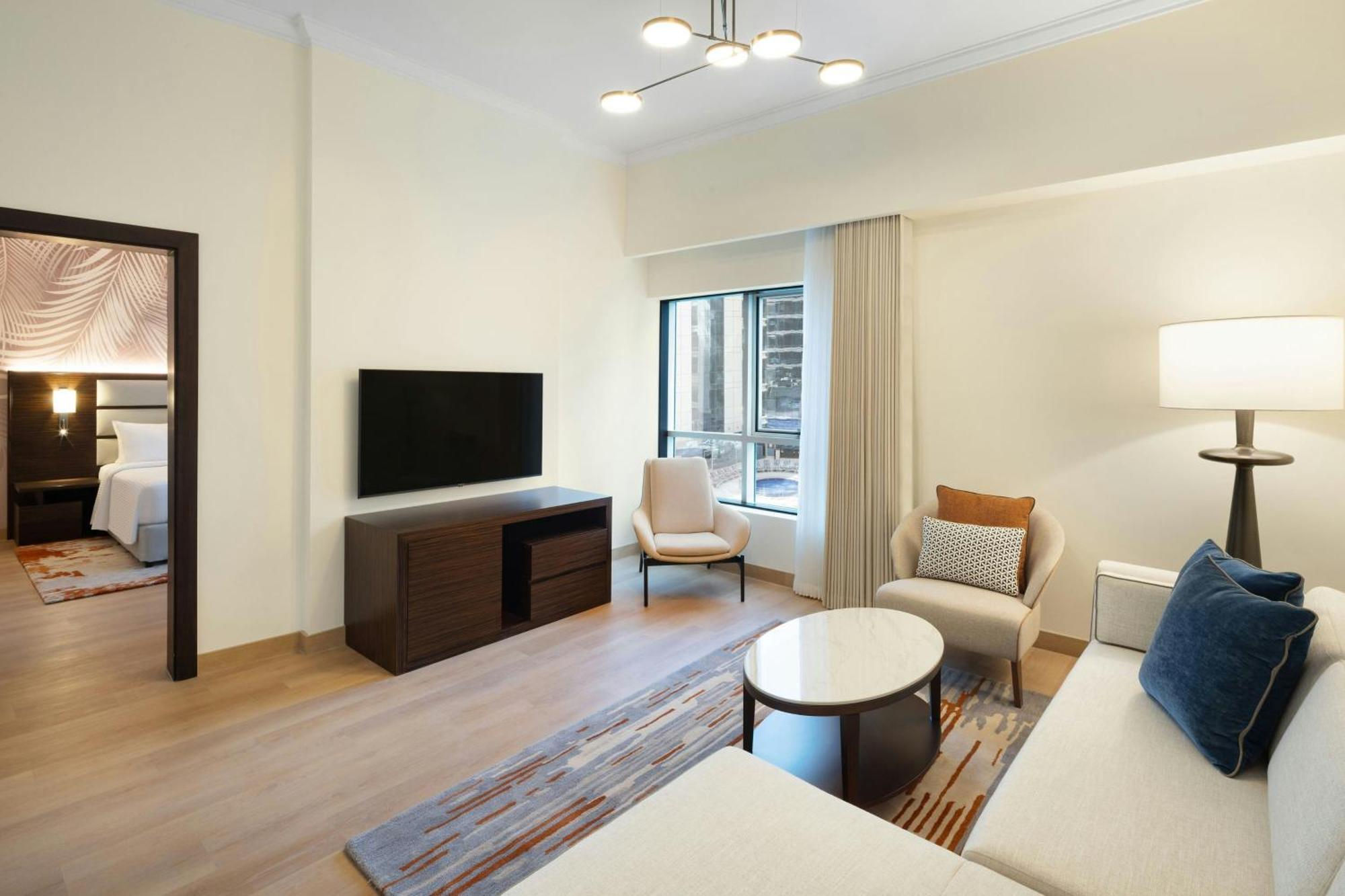 Executive King Suite Pool View Concierge Lounge Access