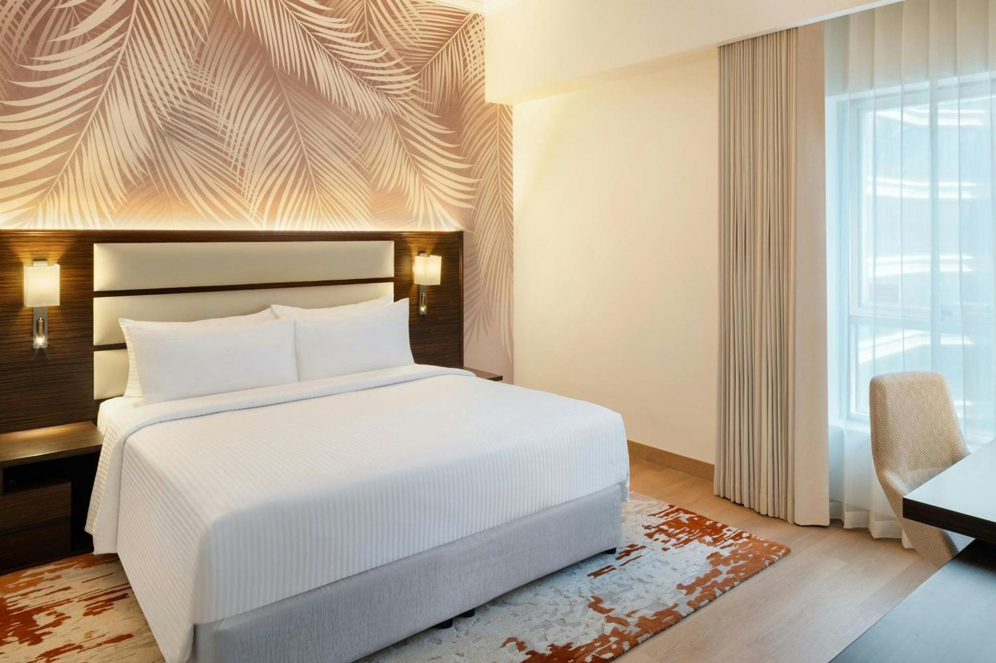 Executive King Suite City View Lounge Access